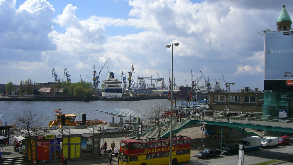 An den Landungsbrücken