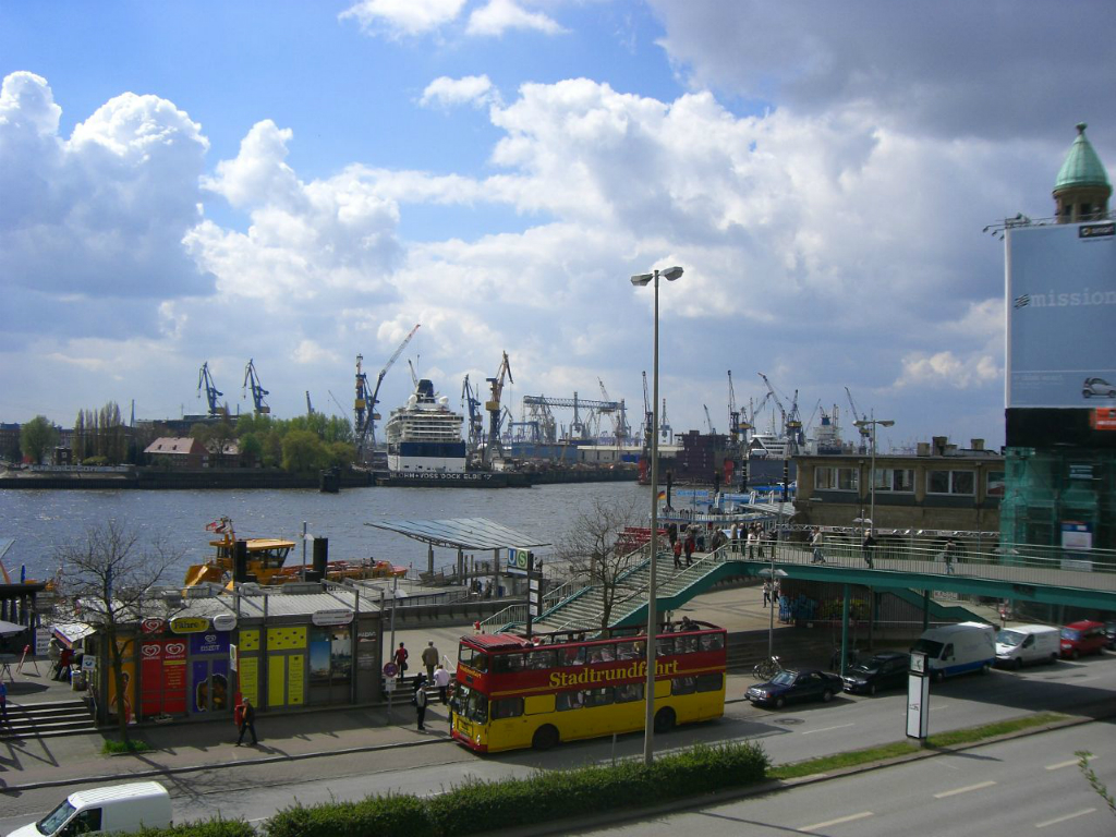 An den Landungsbrücken