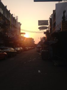 Sonnenaufgang Khao San Road